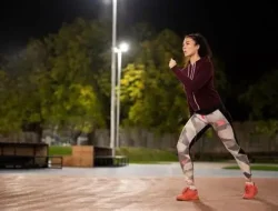 Olahraga Santai Malam Hari Membantu Mengurangi Stres dan Pegal Tubuh Setelah Aktivitas